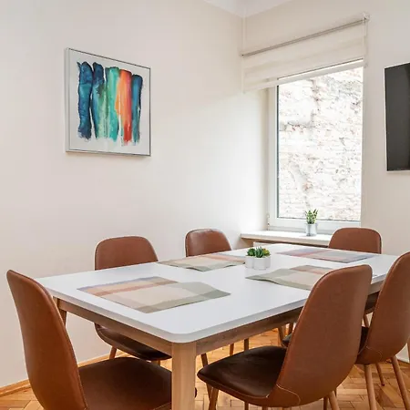 Apartment And Comfy 2 Bedroom By Reside Baltic *